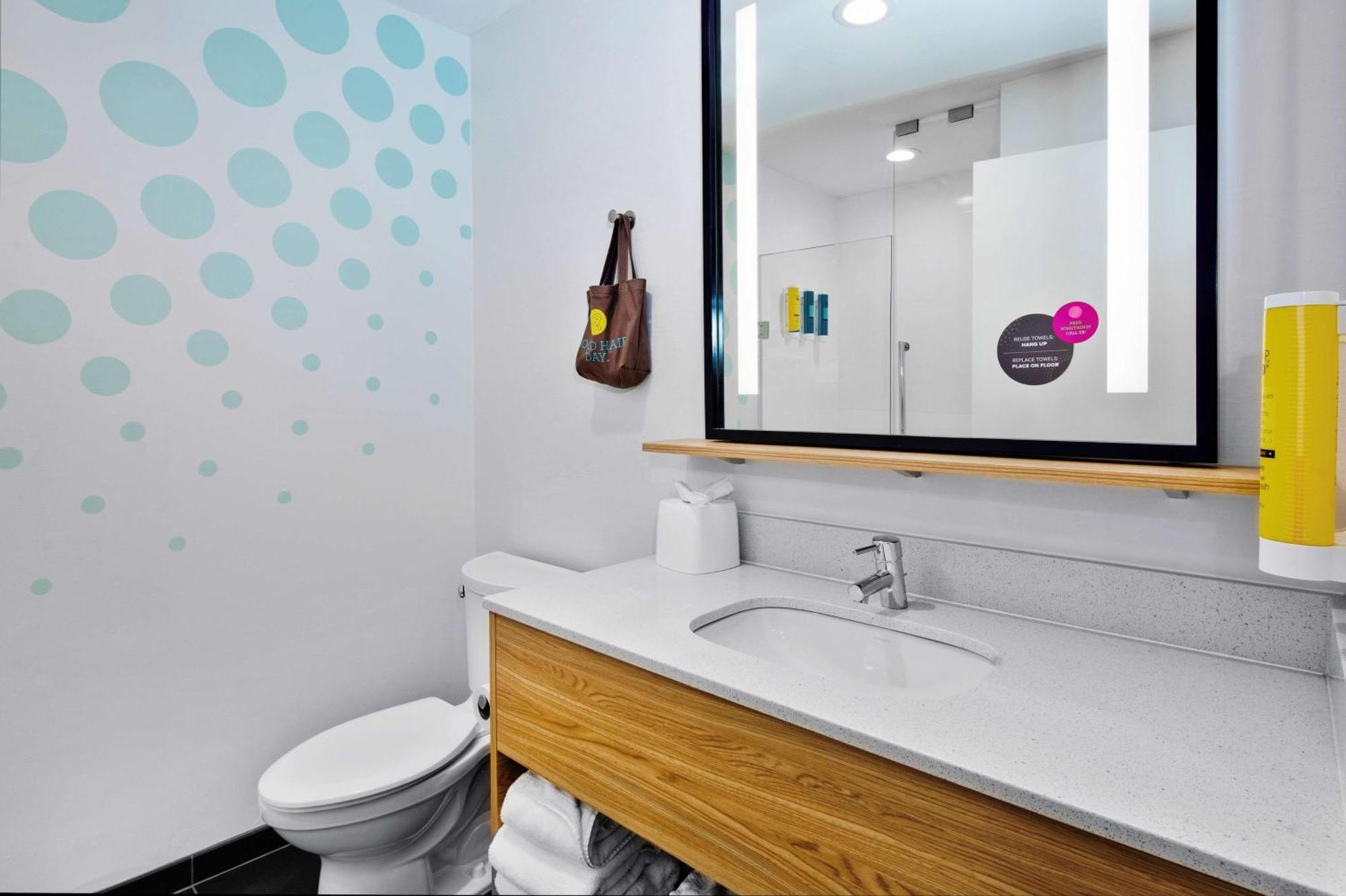 Tru By Hilton Terrell Otel Dış mekan fotoğraf